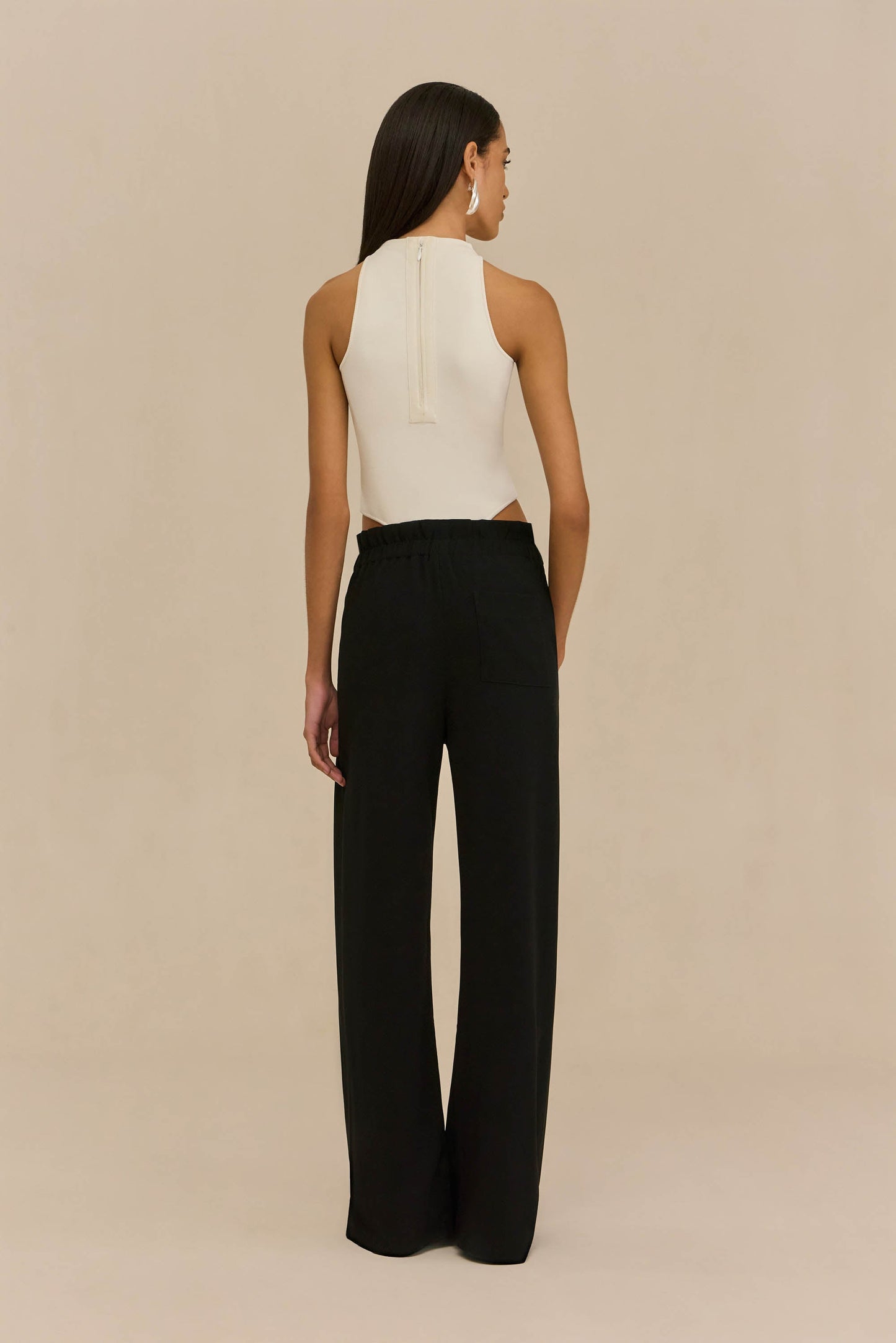 NAOMI PANT Cult Gaia