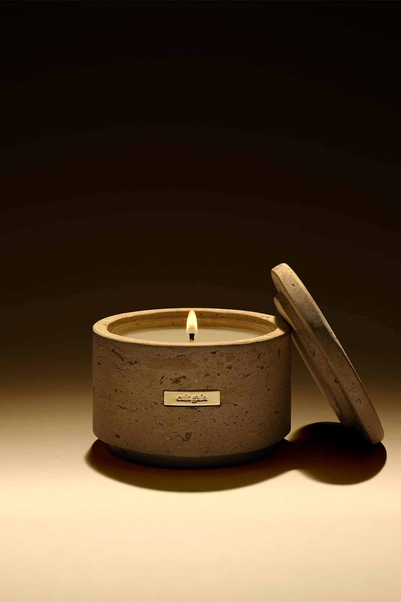 TRAVERTINE VESSEL & CANDLE
– CULT GAIA Cult Gaia