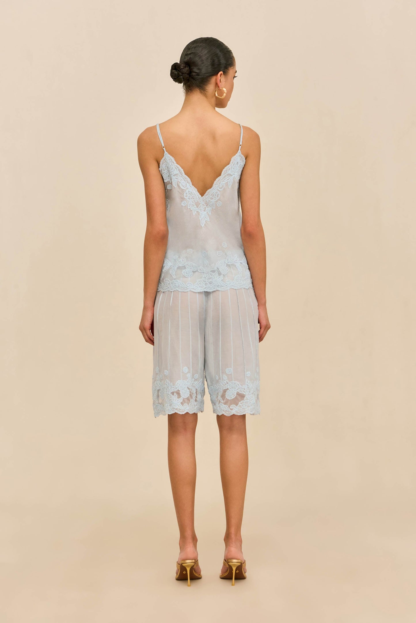 ESMERAY SHORT Cult Gaia