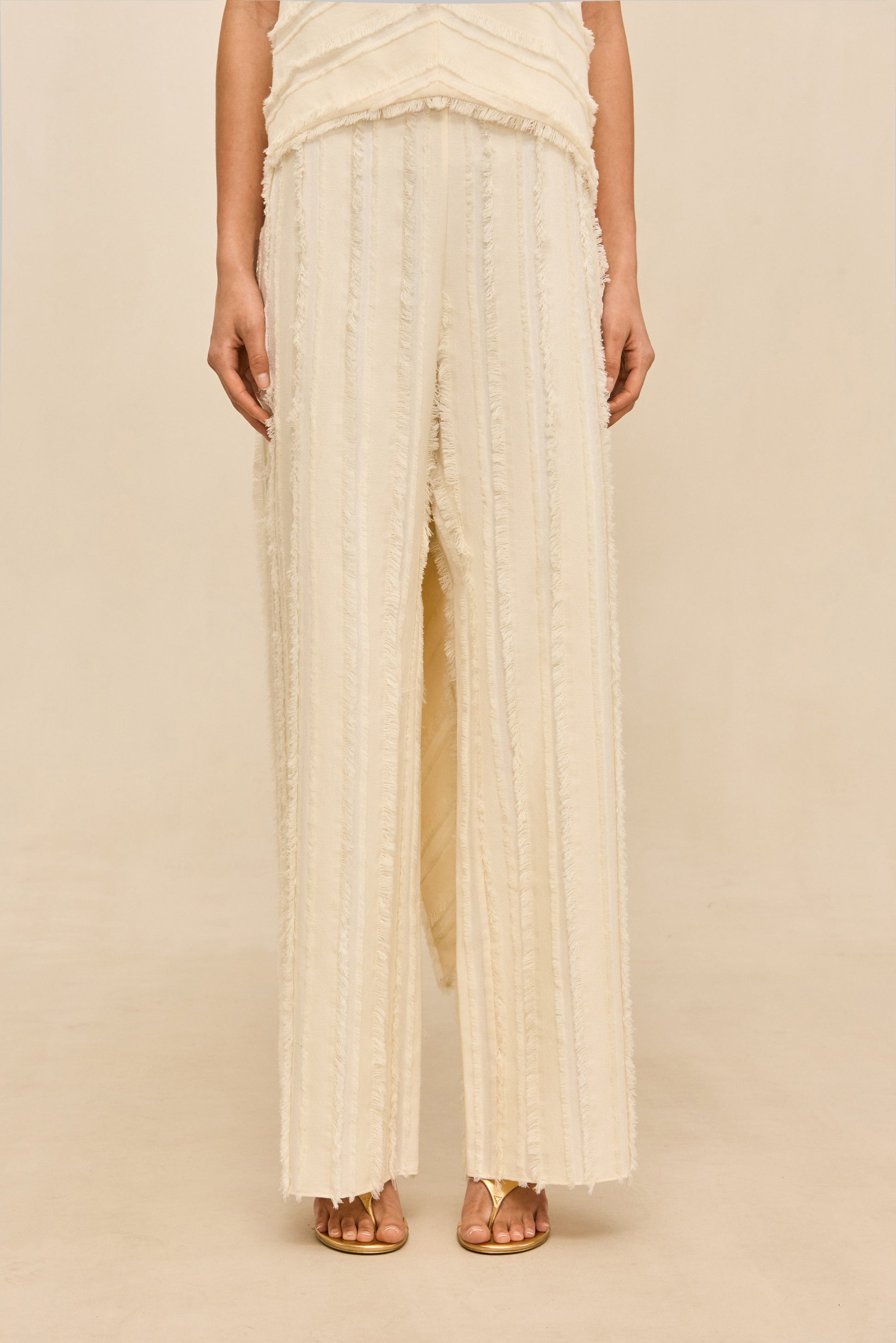 ARY PANT Cult Gaia