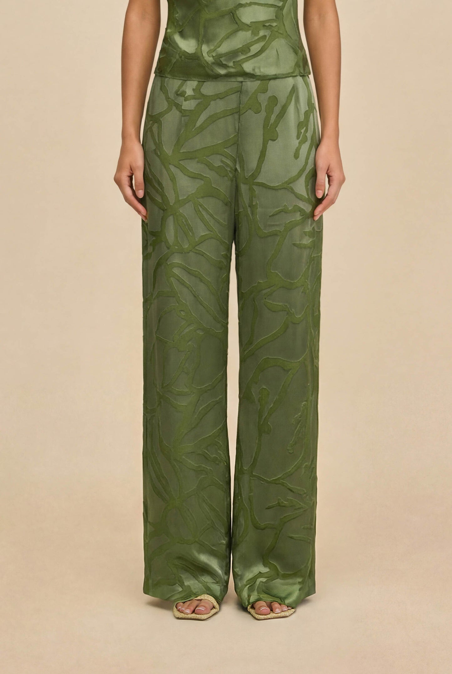 SARA PANT Cult Gaia