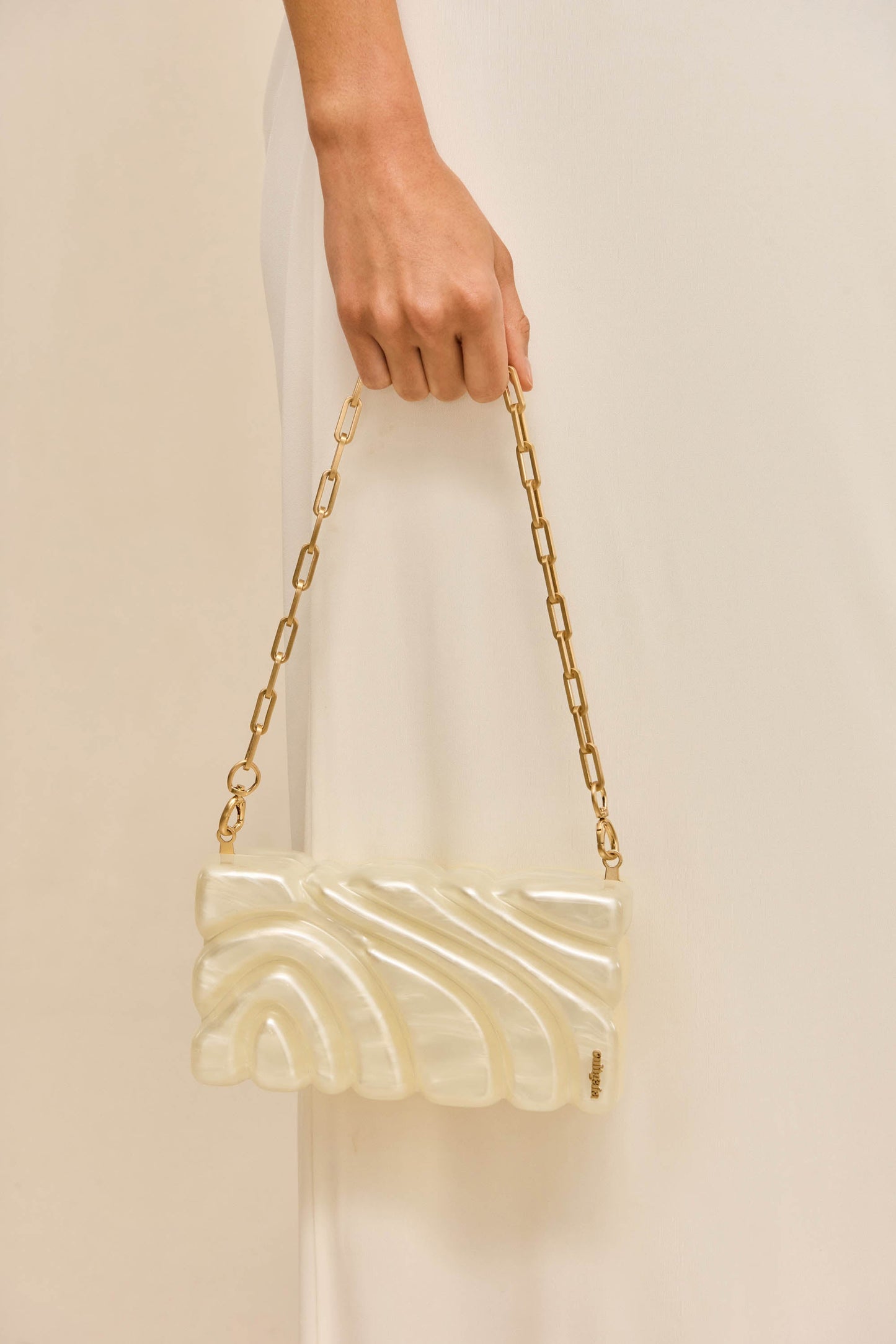 AURA CLUTCH Cult Gaia