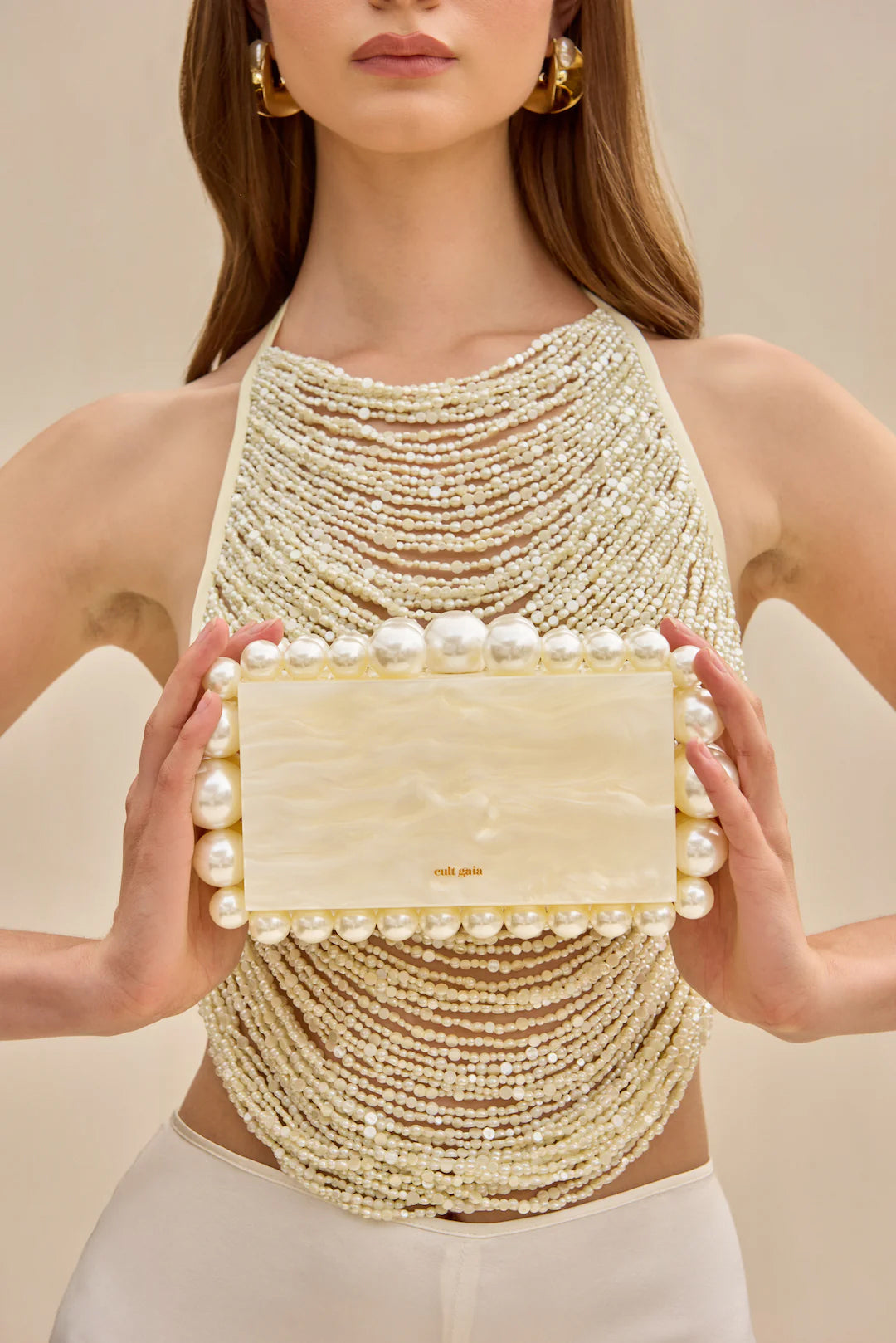 EOS CLUTCH Cult Gaia