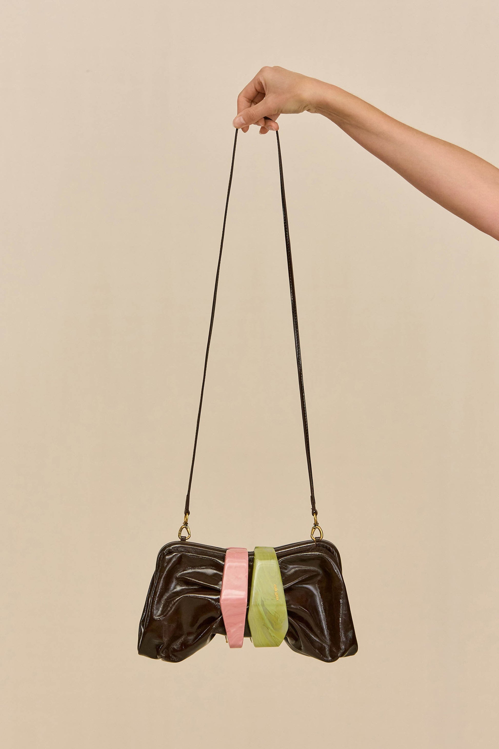 JULITA CONVERTIBLE CLUTCH Cult Gaia
