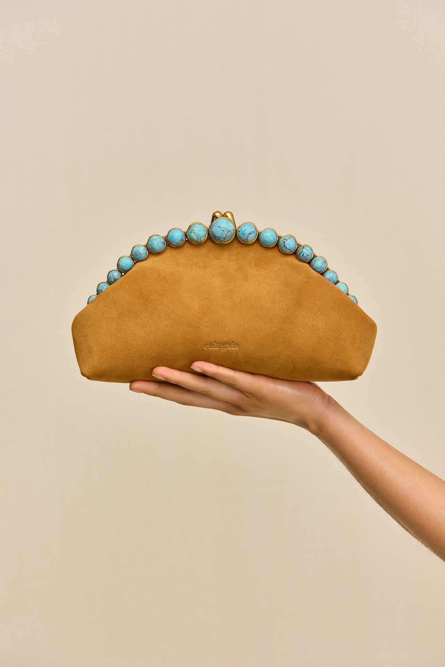 UNA CLUTCH Cult Gaia