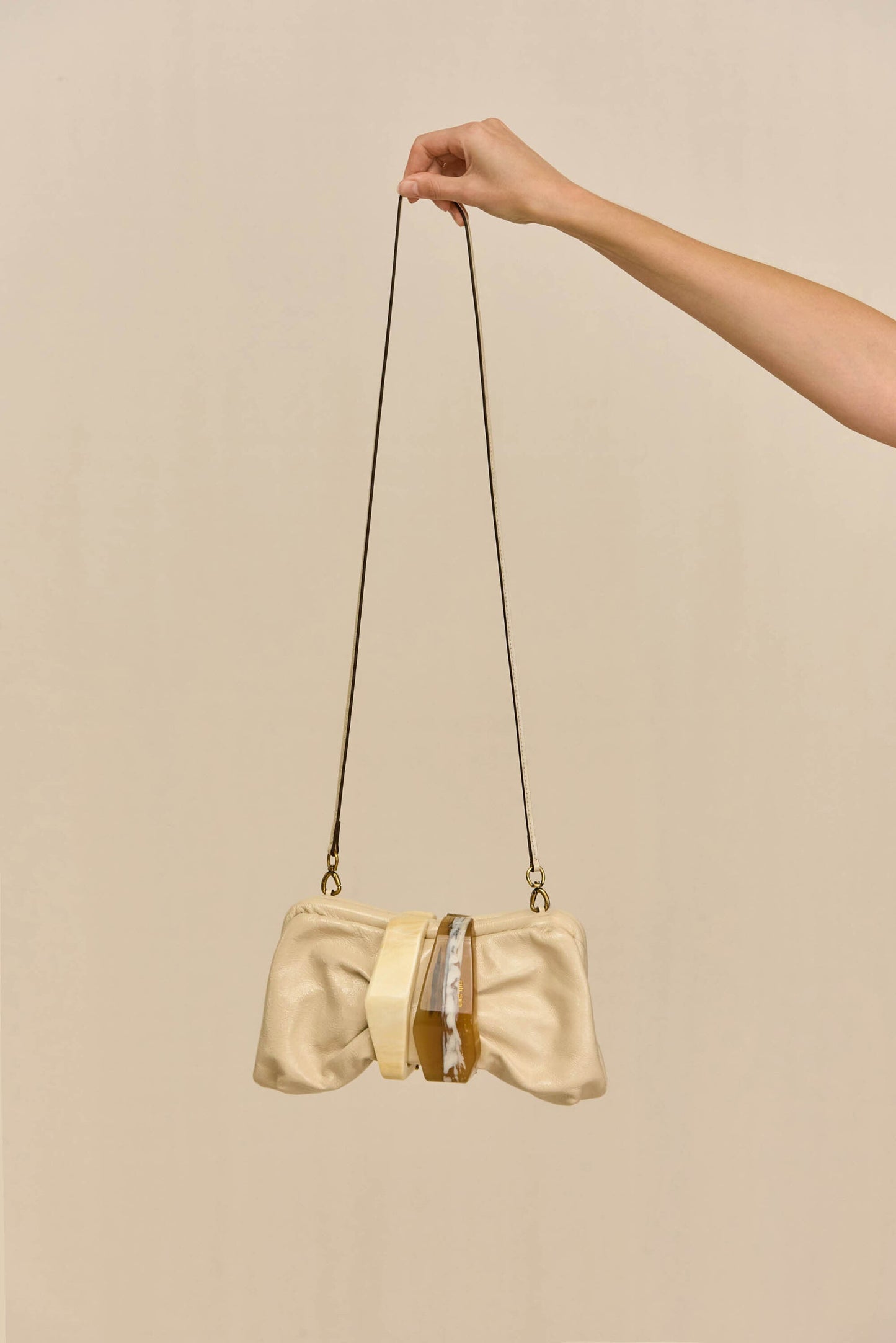 JULITA CONVERTIBLE CLUTCH Cult Gaia