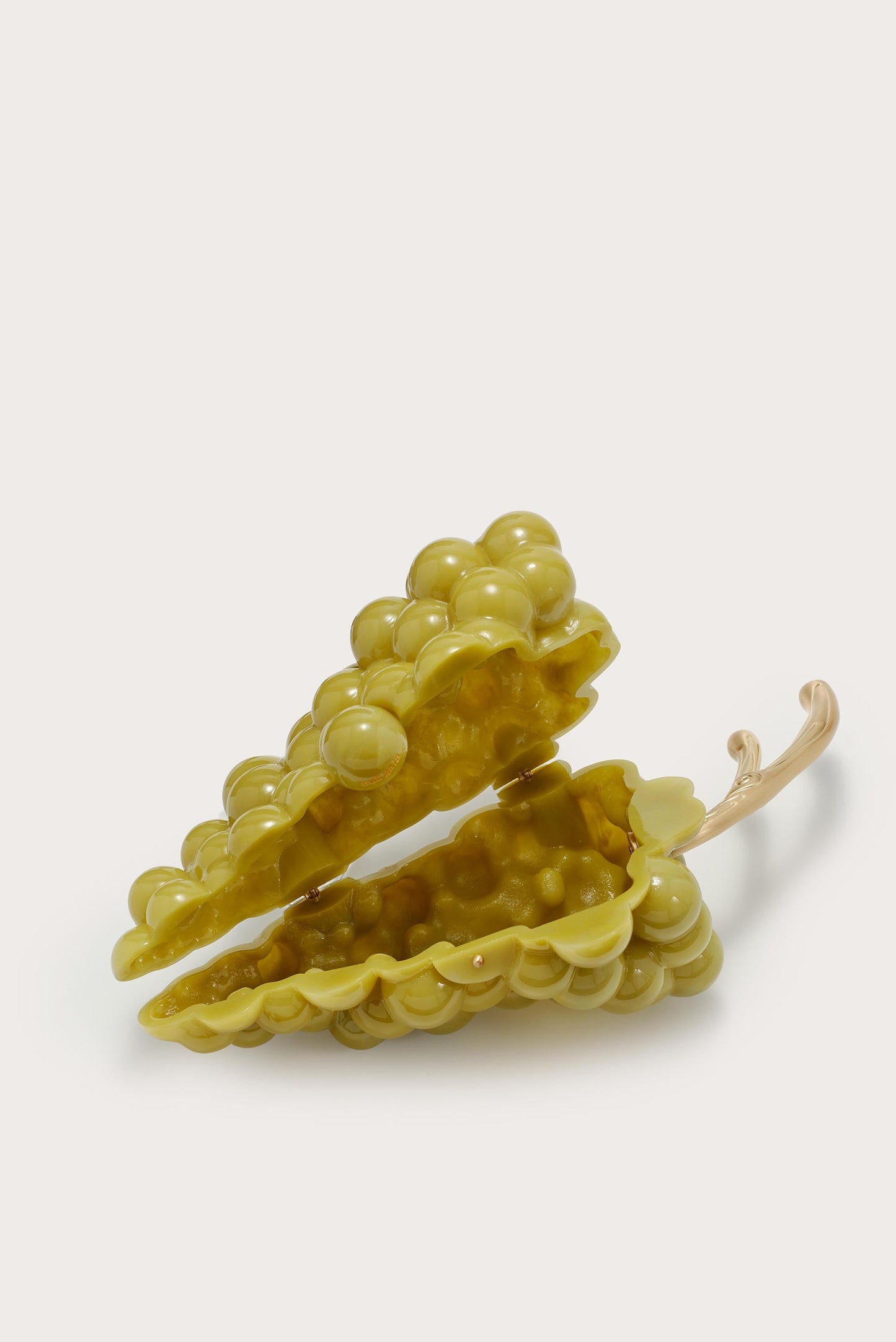 GRAPE CLUTCH Cult Gaia