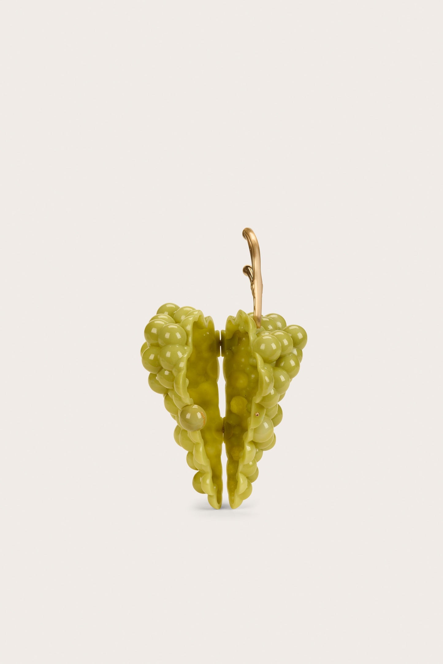 GRAPE CLUTCH Cult Gaia
