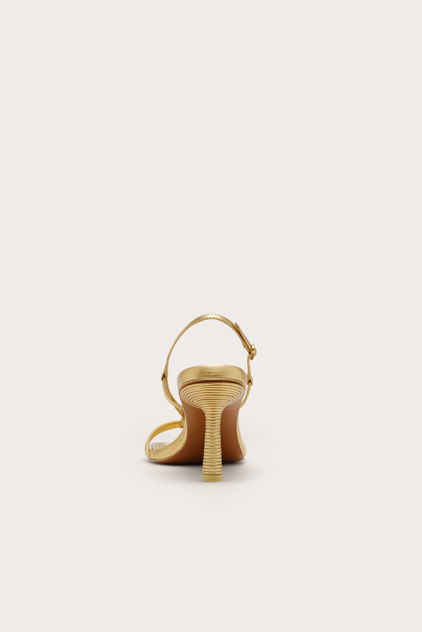 REMI SANDAL Cult Gaia