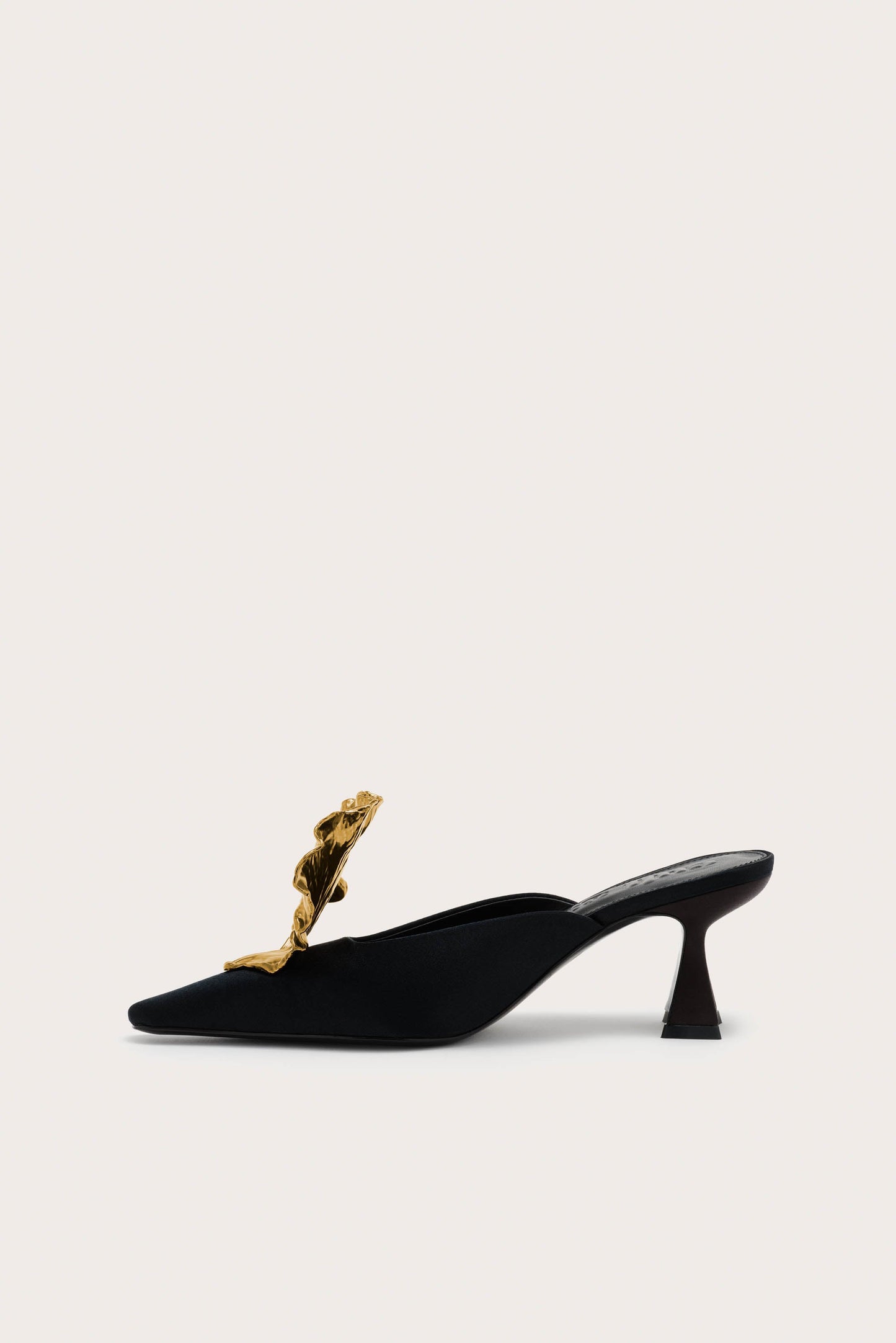 IRINA MULE Cult Gaia