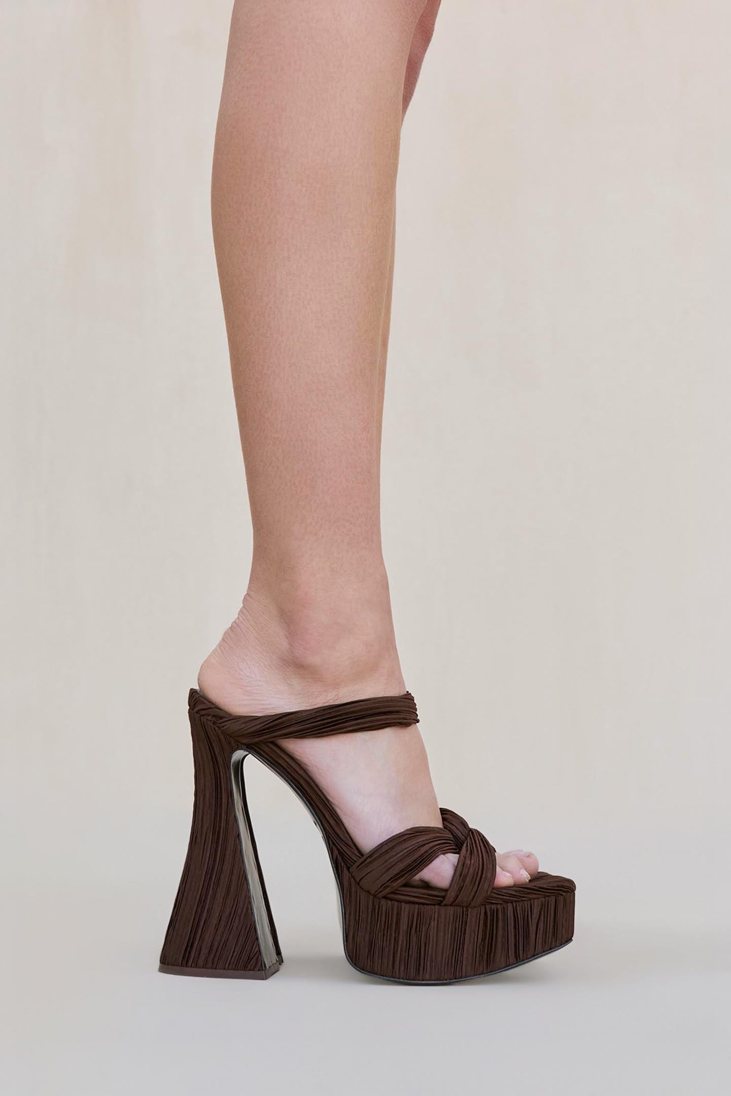 LUCIA PLATFORM Cult Gaia