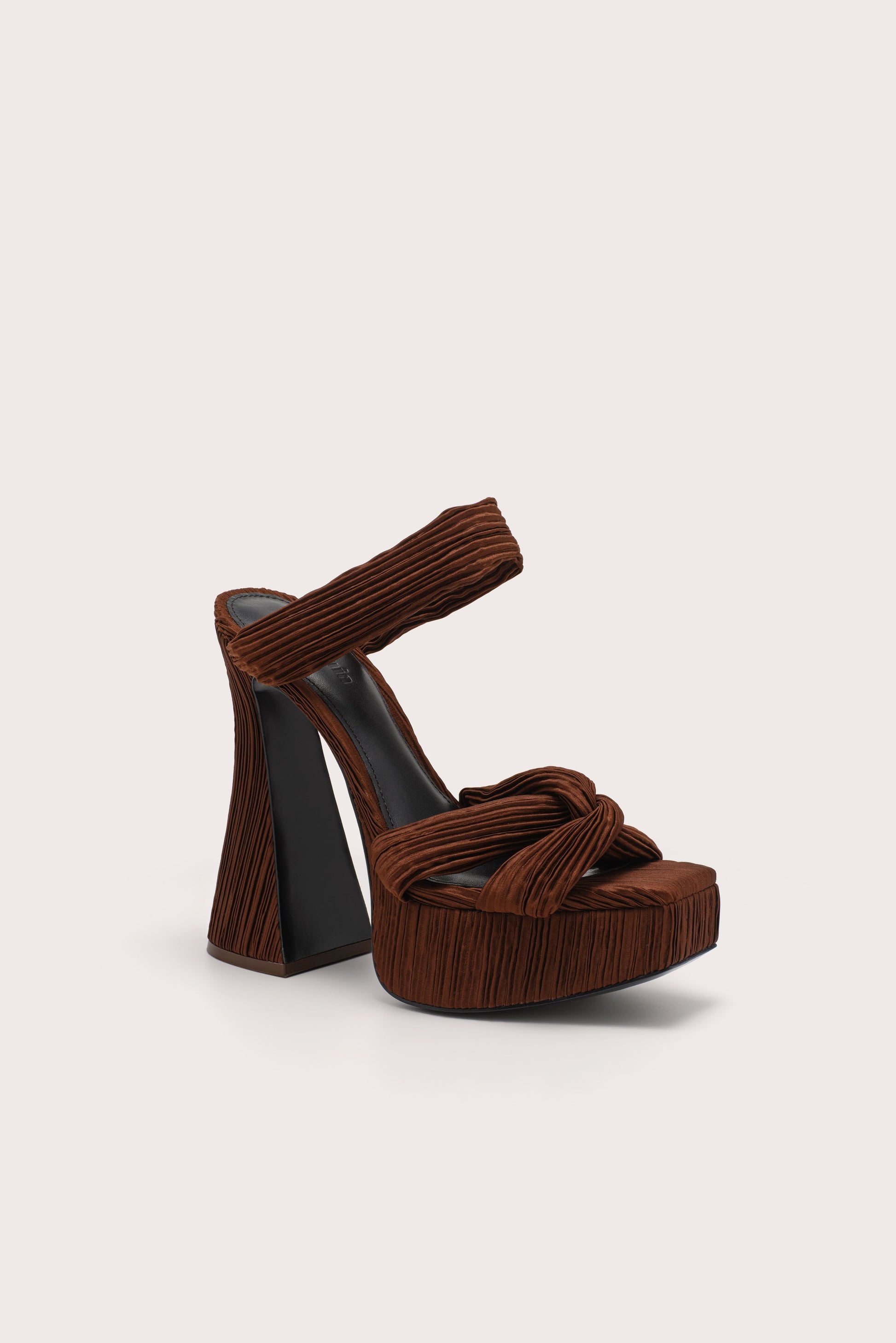 LUCIA PLATFORM Cult Gaia