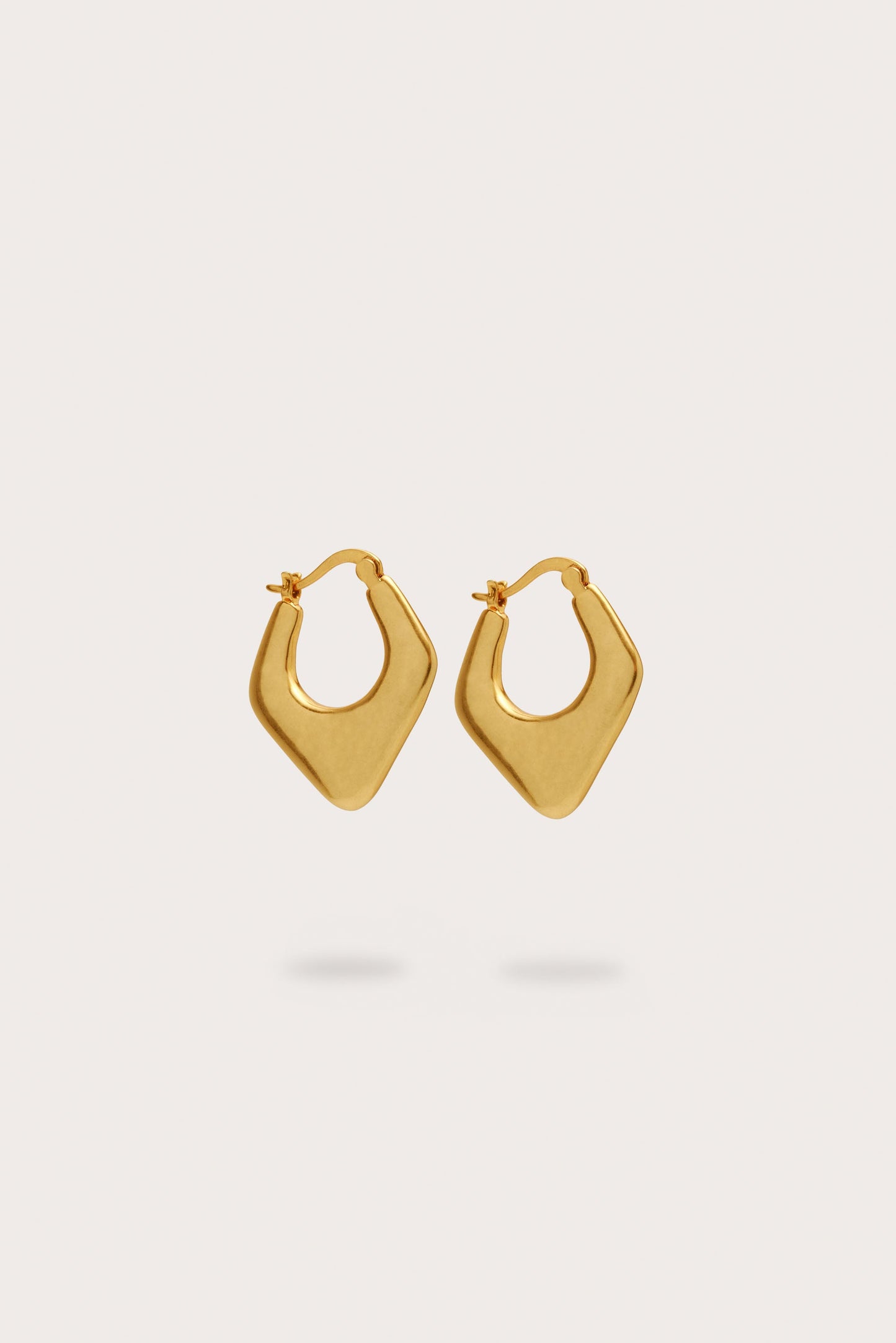 LEILA EARRING Cult Gaia