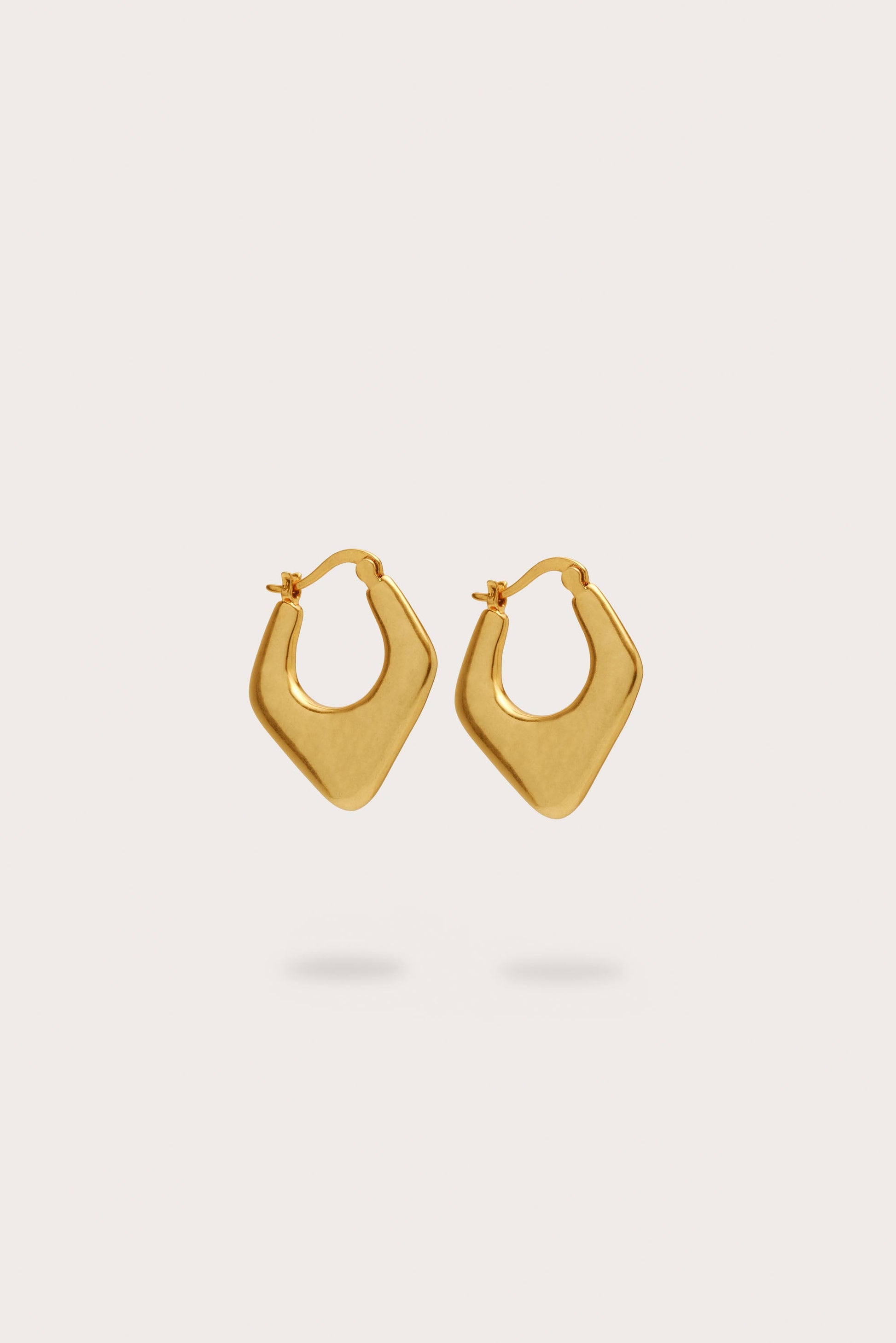 LEILA EARRING Cult Gaia