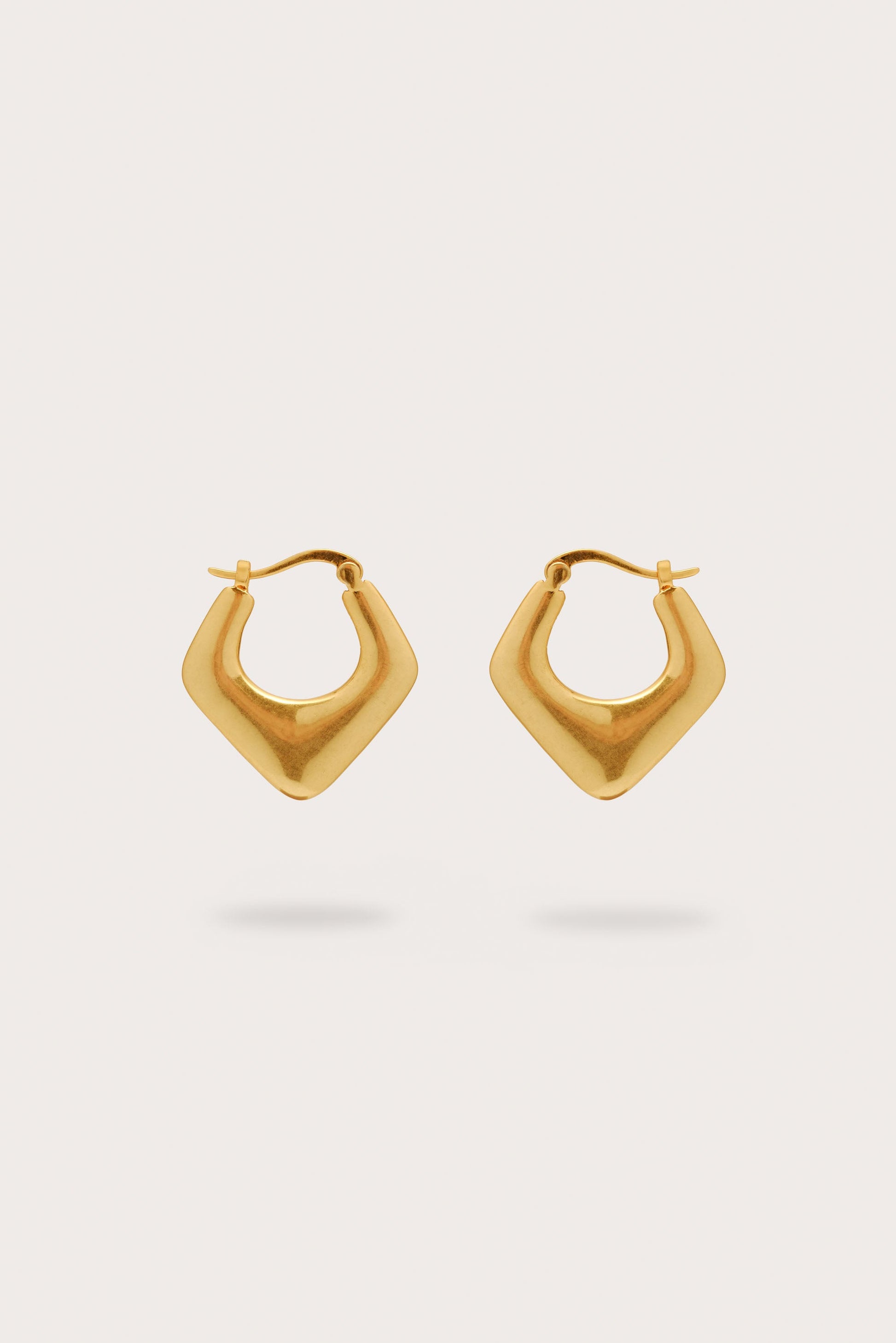 LEILA EARRING Cult Gaia