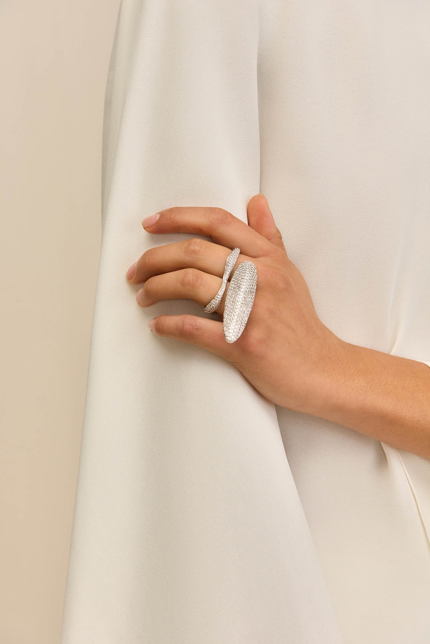FIORE RHINESTONE RING Cult Gaia