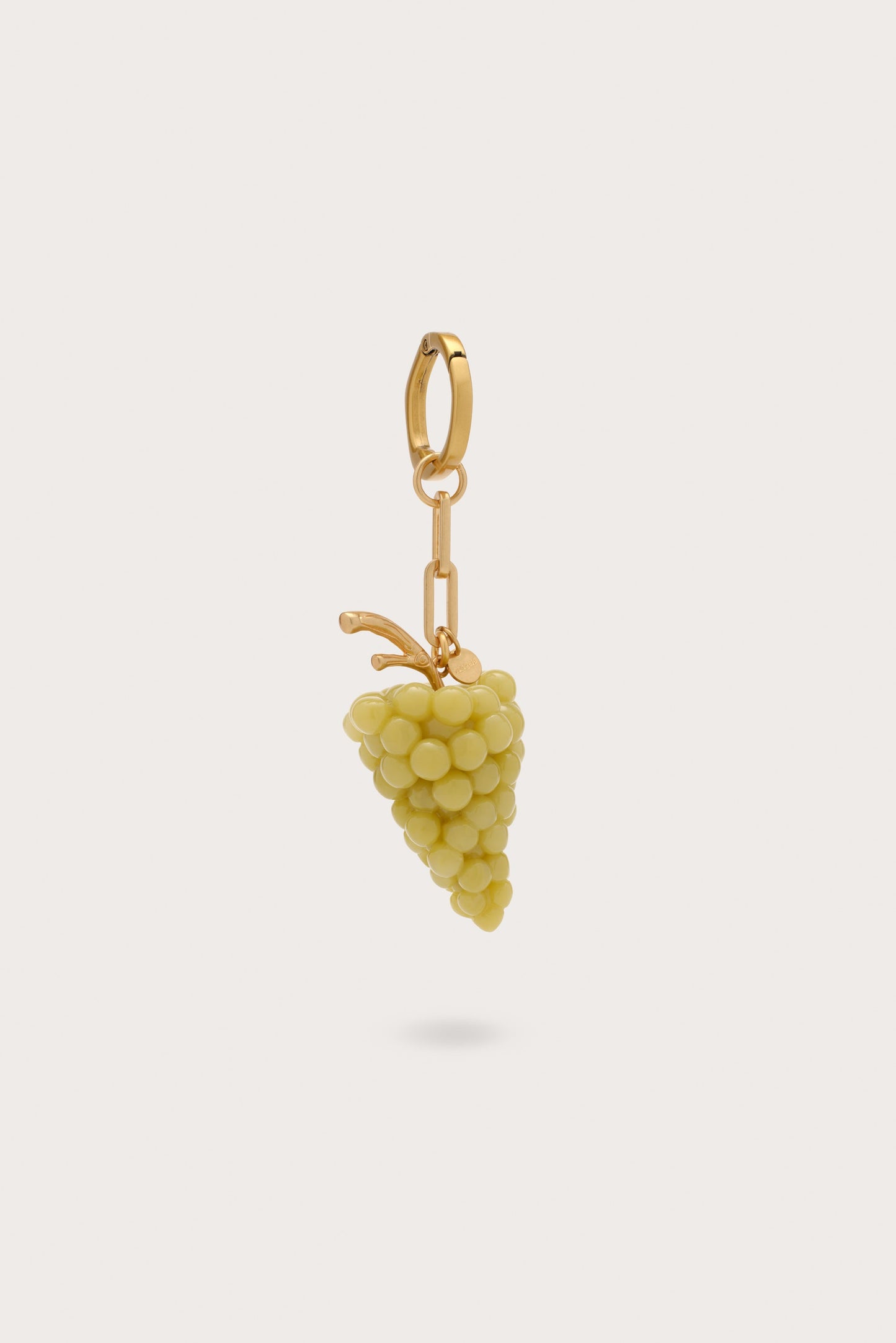 GRAPE BAG CHARM Cult Gaia