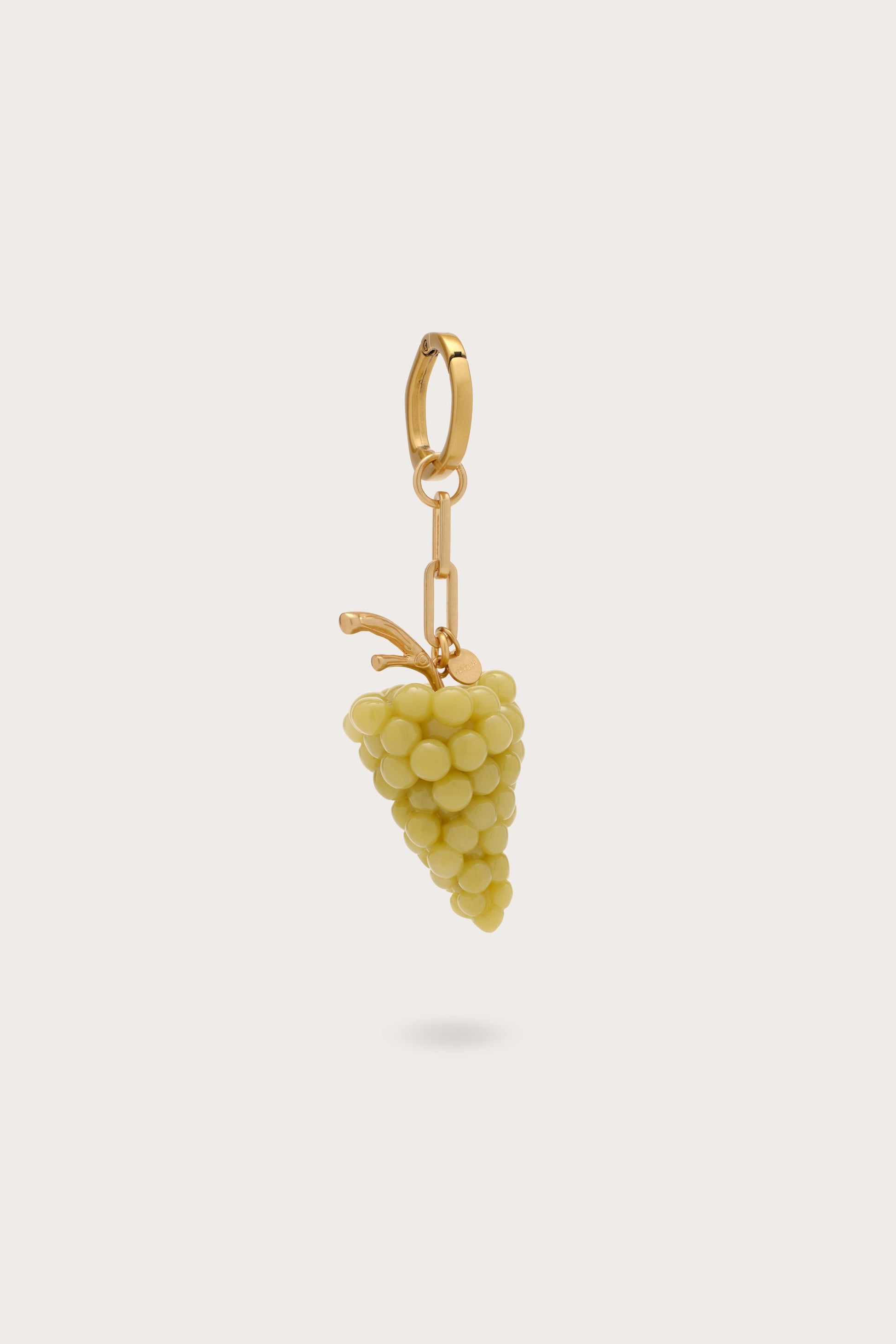 GRAPE BAG CHARM Cult Gaia